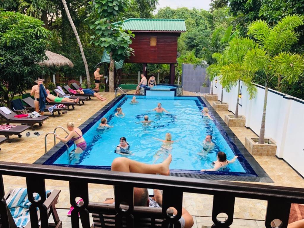 Hotel River Front Tissamaharama Exterior photo